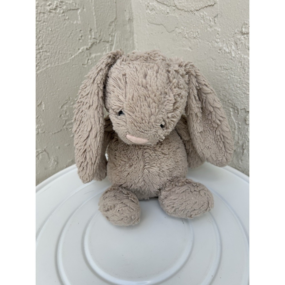 Jellycat Bashful Beige Bunny plush toy - Picture 1 of 3